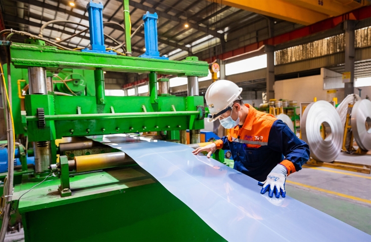 Poursuivre la transition vers une industrie à haute valeur ajoutée